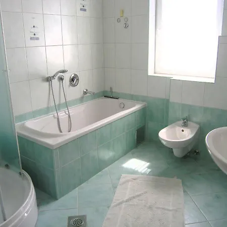 Apartman Juric Apartment *